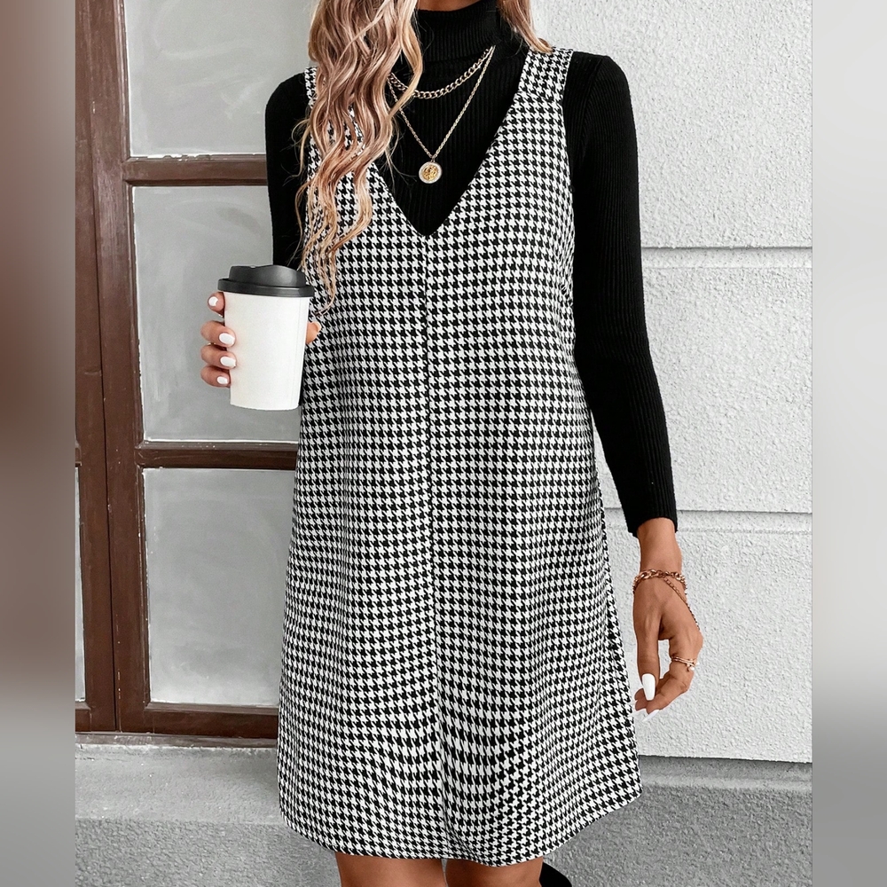 Street Style Black And White Houndstooth Suspender Dress For Women - Picture 2 of 5